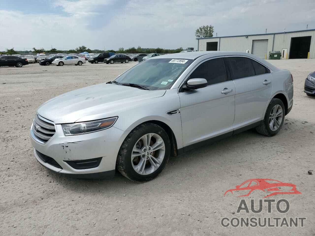 FORD TAURUS 2017 - 1FAHP2E82HG136809