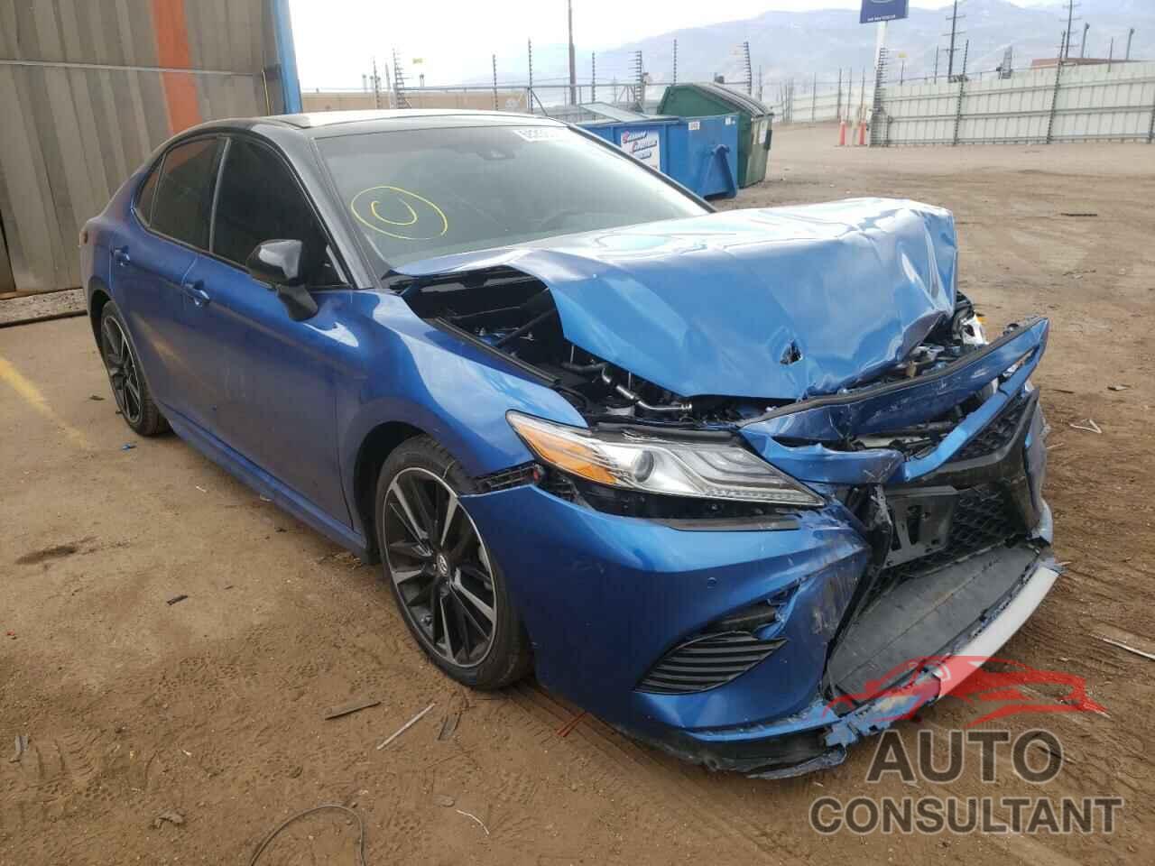 TOYOTA CAMRY 2018 - 4T1BZ1HK8JU015894