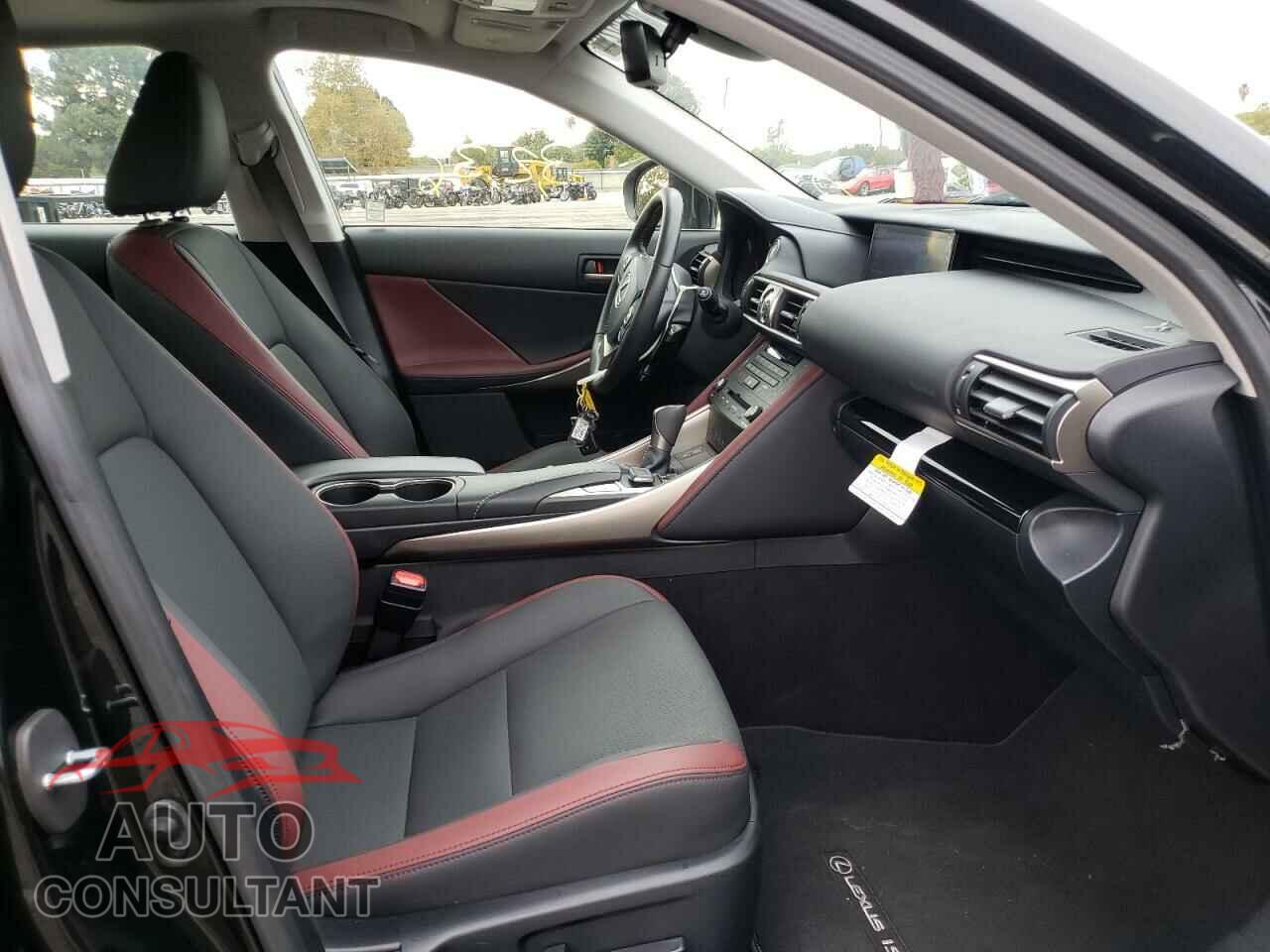 LEXUS IS 2020 - JTHDA1D25L5106711
