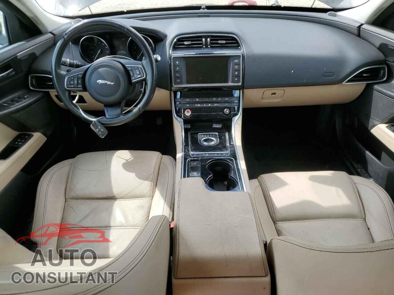 JAGUAR XE 2017 - SAJAE4BG8HA954977