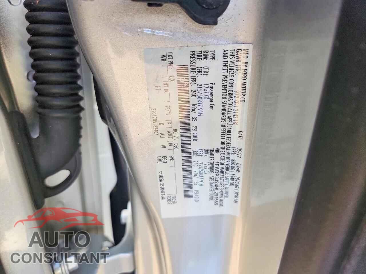 FORD FOCUS 2017 - 1FADP3J24HL291665