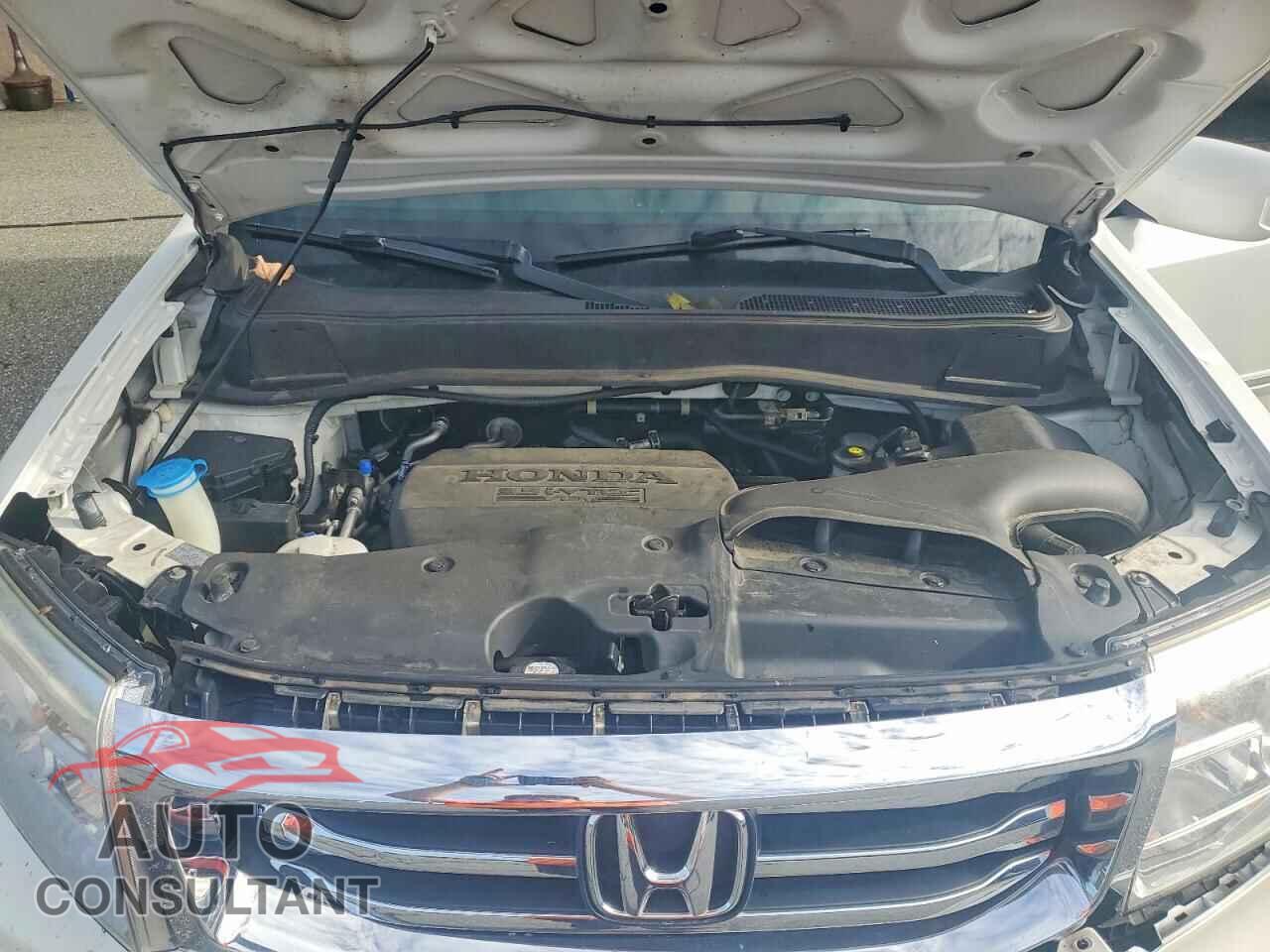 HONDA PILOT 2014 - 5FNYF4H93EB051027