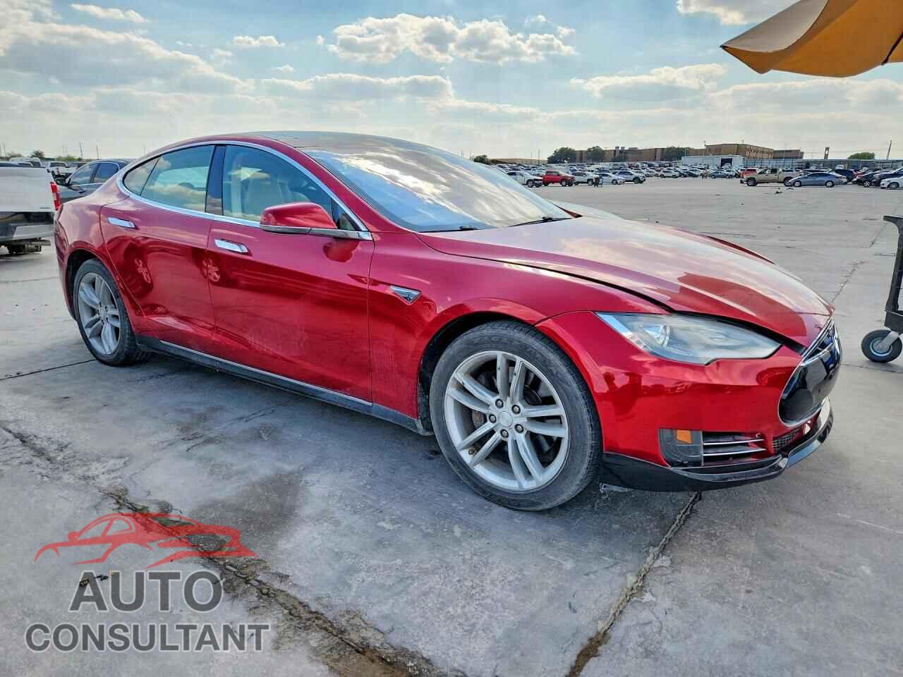 TESLA MODEL S 2014 - 5YJSA1H1XEFP30368