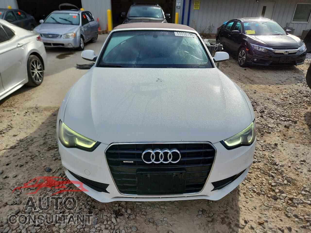 AUDI A5 2013 - WAULFAFH2DN007634