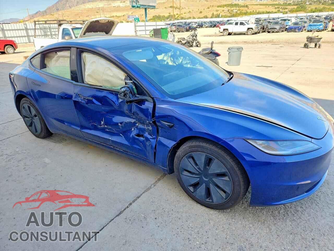 TESLA MODEL 3 2025 - 5YJ3E1EA0SF920415
