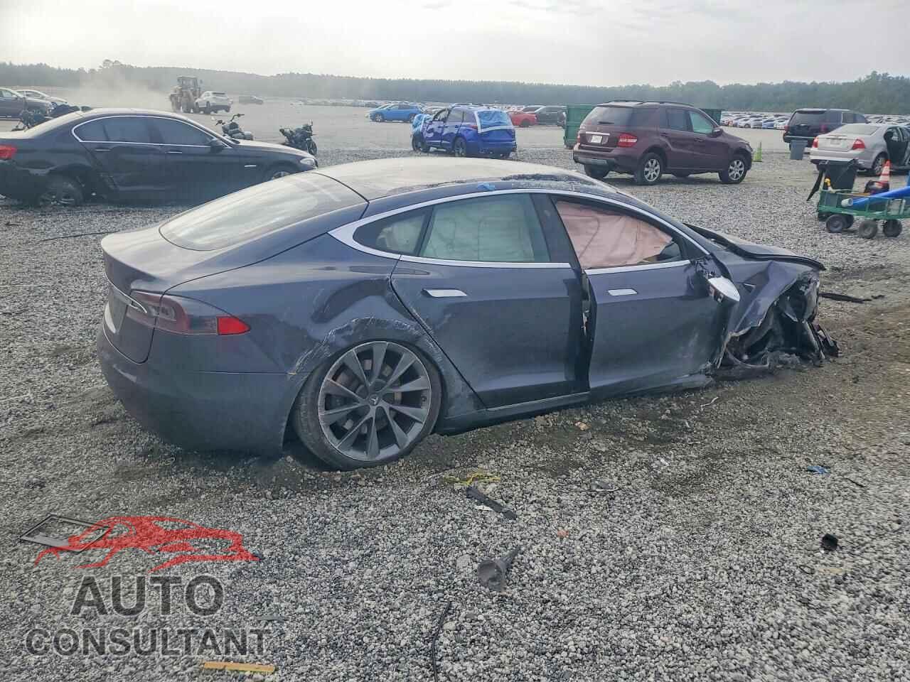 TESLA MODEL S 2021 - 5YJSA1E21MF424607