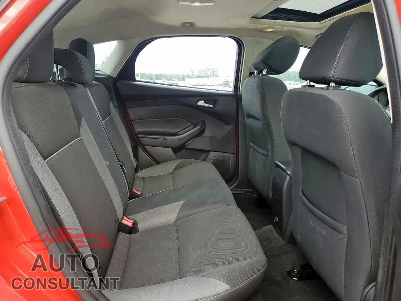 FORD FOCUS 2014 - 1FADP3K2XEL132983