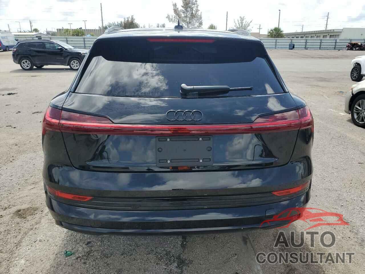 AUDI E-TRON 2022 - WA1LAAGE2NB027885