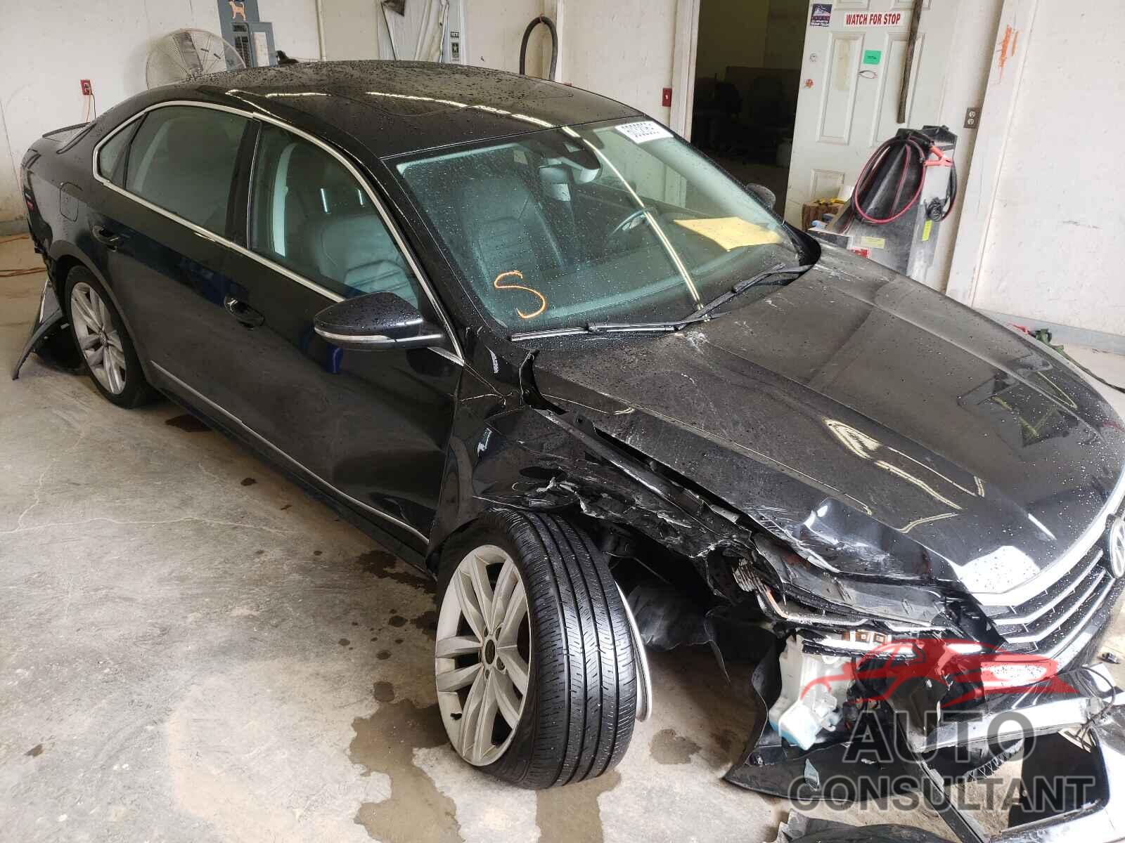 VOLKSWAGEN PASSAT 2016 - 1VWCT7A31GC018437
