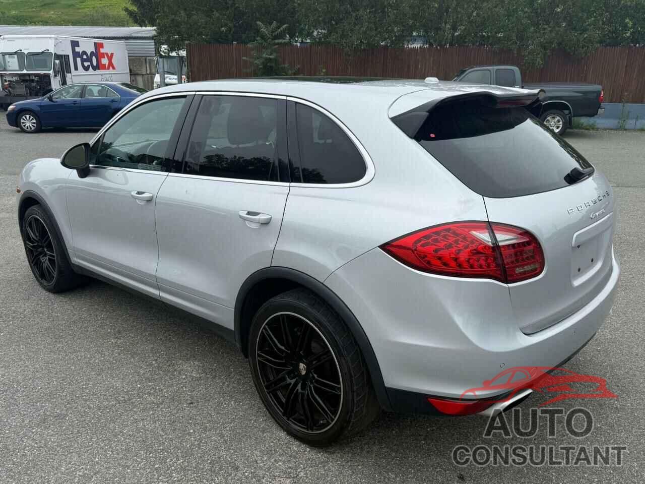 PORSCHE CAYENNE 2012 - WP1AA2A23CLA09161