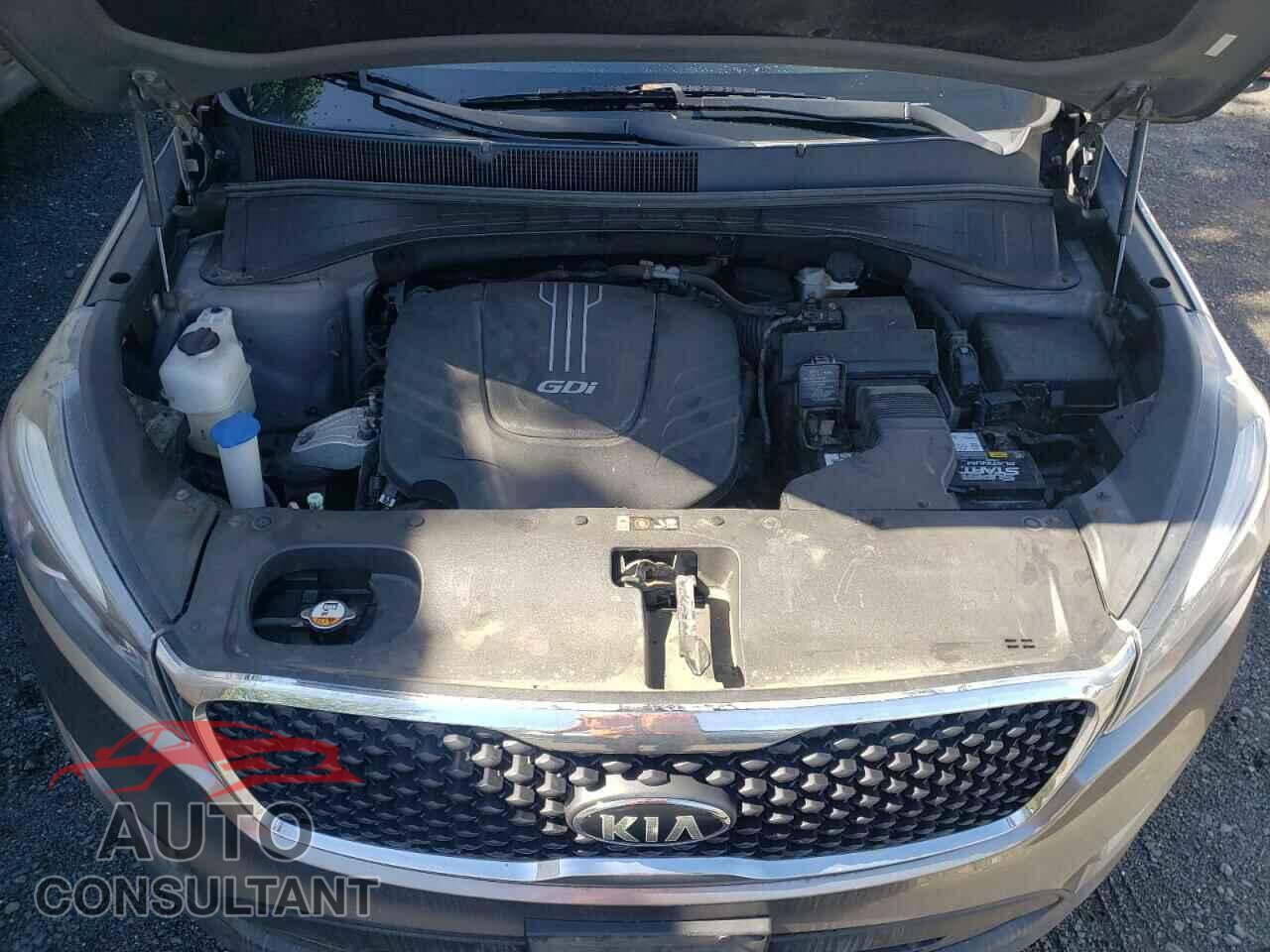KIA SORENTO 2017 - 5XYPGDA56HG191764