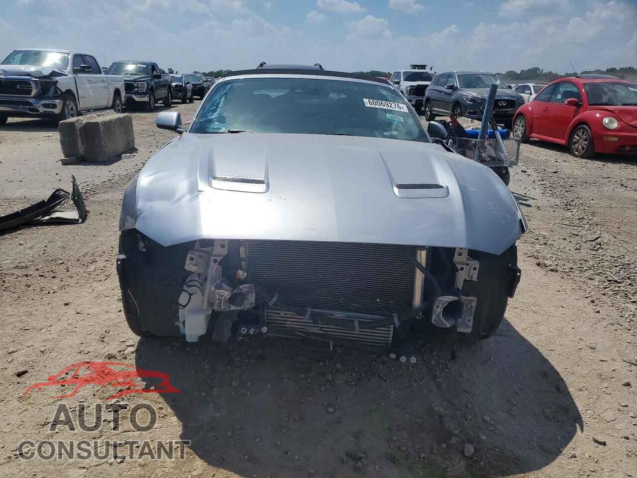 FORD MUSTANG 2021 - 1FATP8UH9M5111815