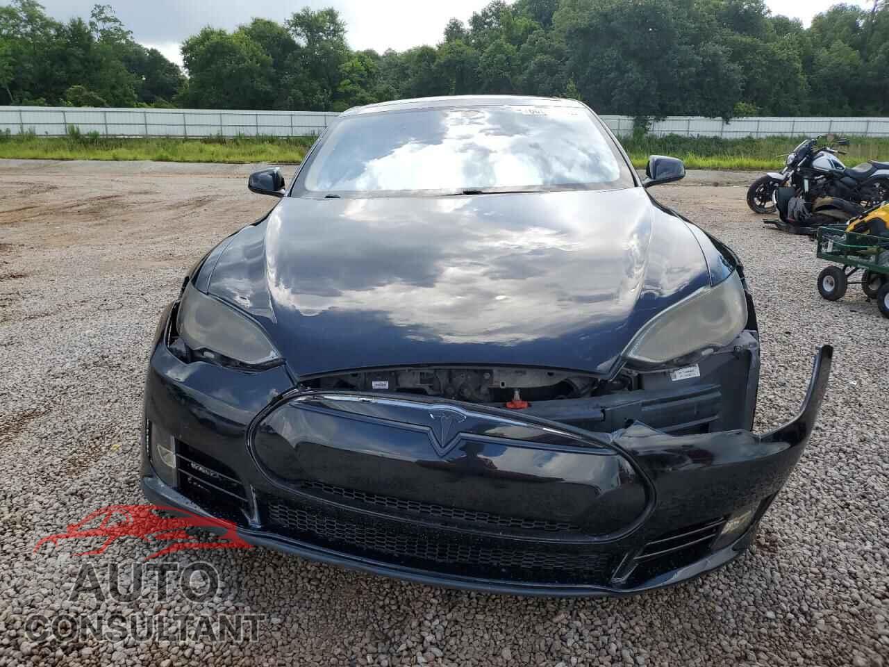 TESLA MODEL S 2013 - 5YJSA1CG4DFP20395