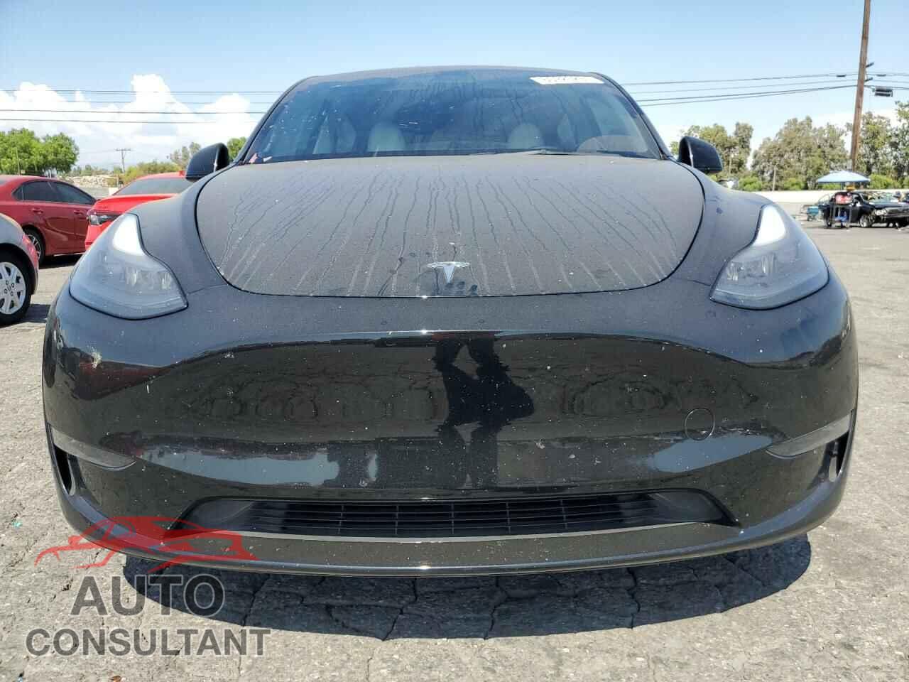 TESLA MODEL Y 2023 - 7SAYGDEF7PF746477