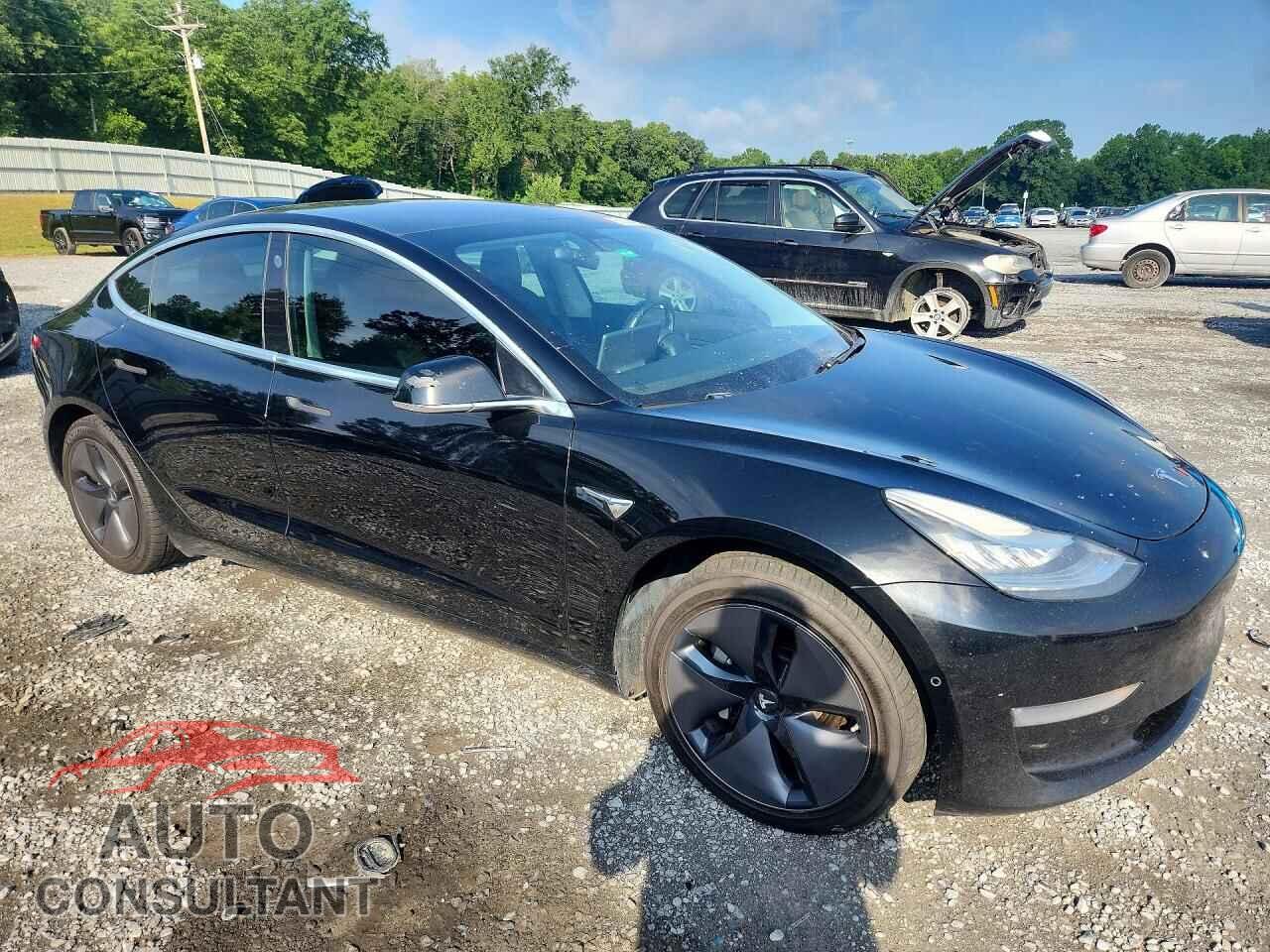 TESLA MODEL 3 2019 - 5YJ3E1EA5KF325138