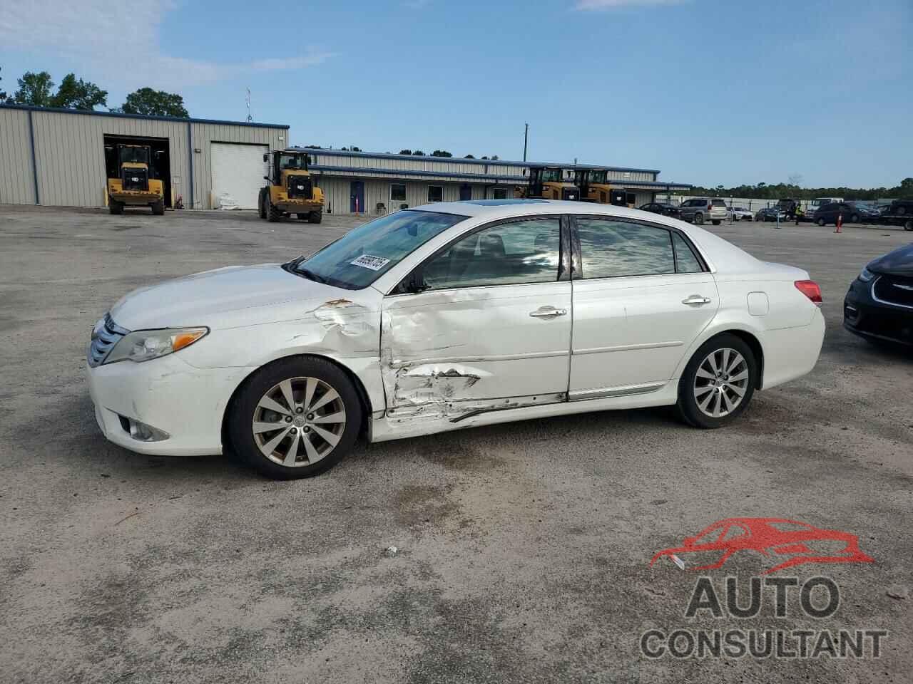 TOYOTA AVALON 2011 - 4T1BK3DB5BU390570