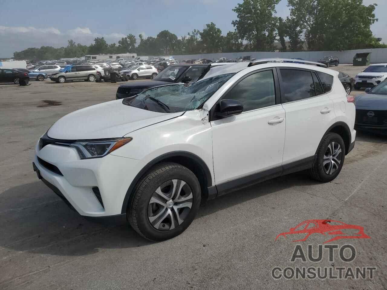 TOYOTA RAV4 2017 - JTMBFREV8HJ151898