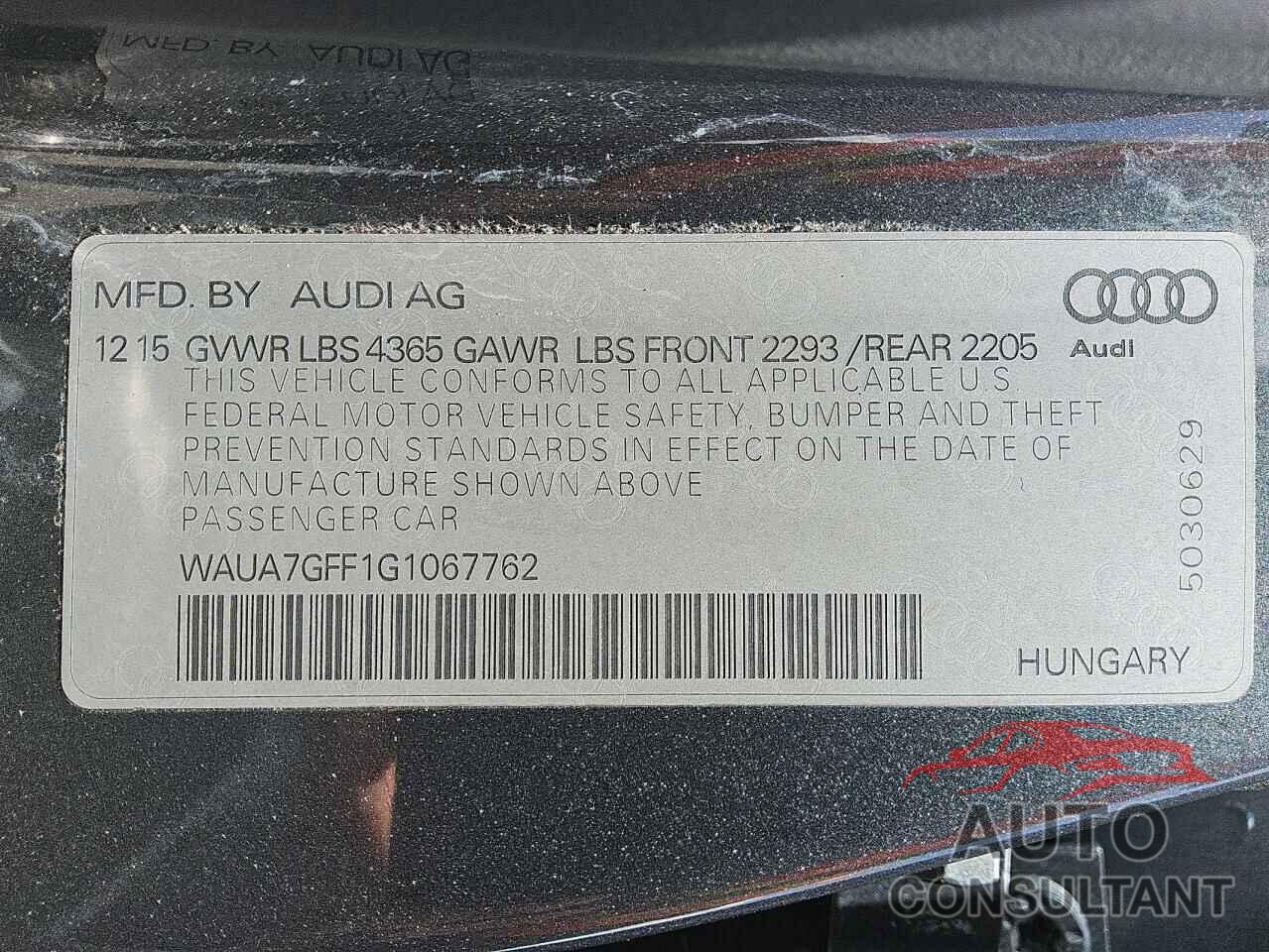 AUDI A3 2016 - WAUA7GFF1G1067762