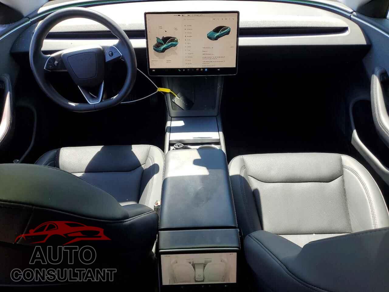 TESLA MODEL 3 2024 - 5YJ3E1EA5RF747517