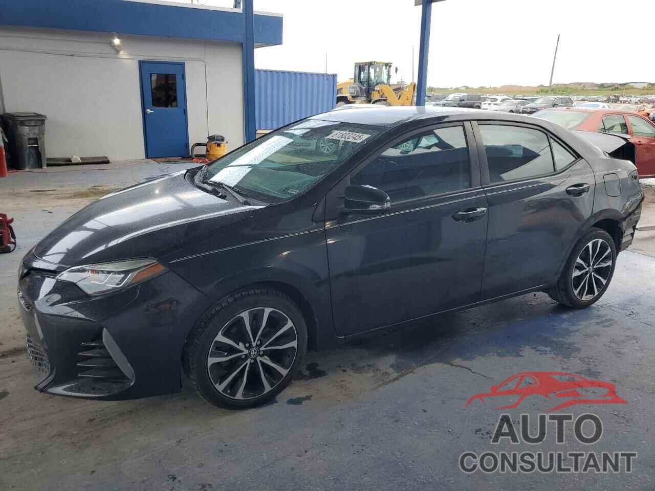 TOYOTA COROLLA 2018 - 5YFBURHE2JP755353