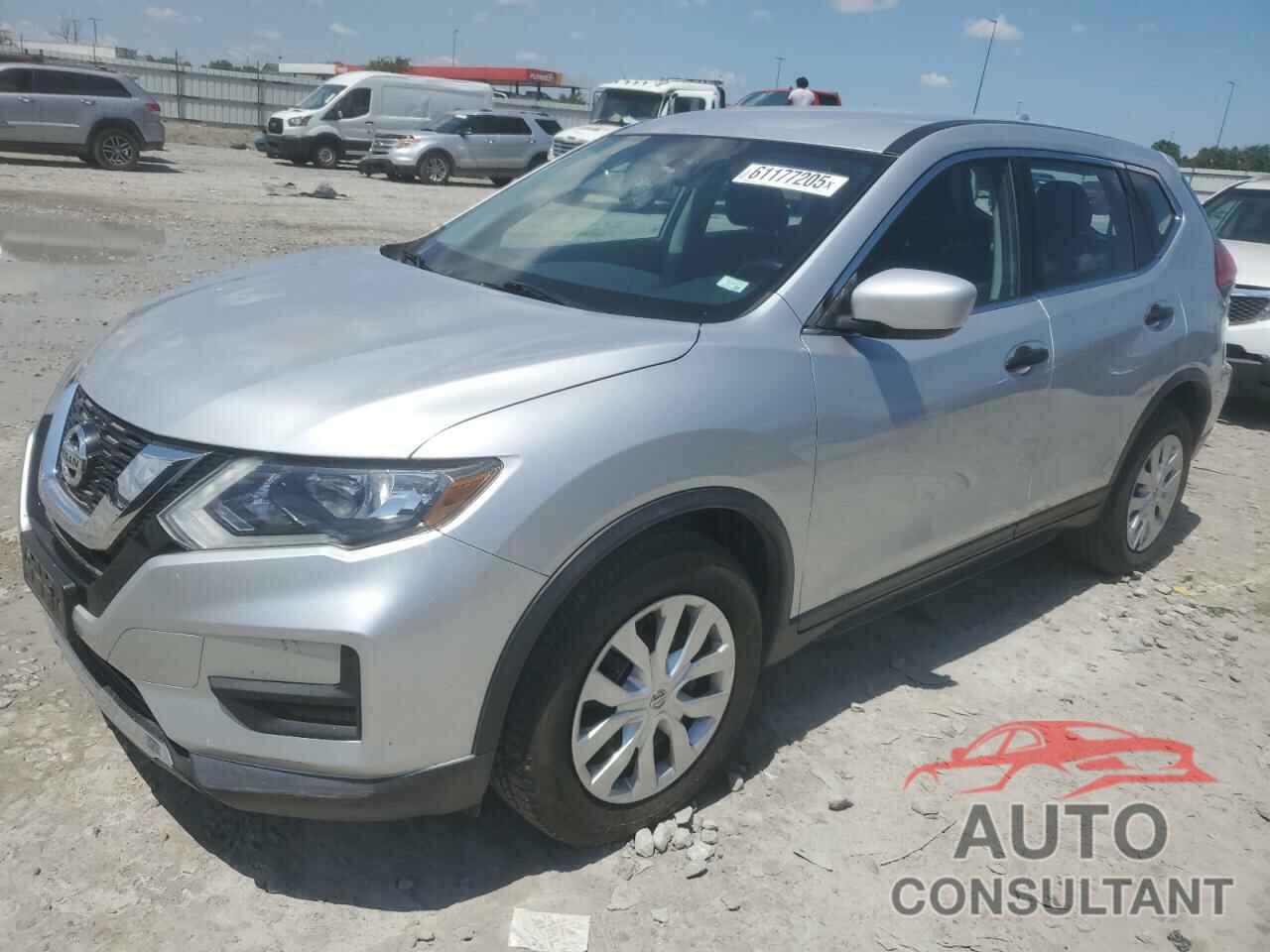 NISSAN ROGUE 2017 - KNMAT2MT7HP525507
