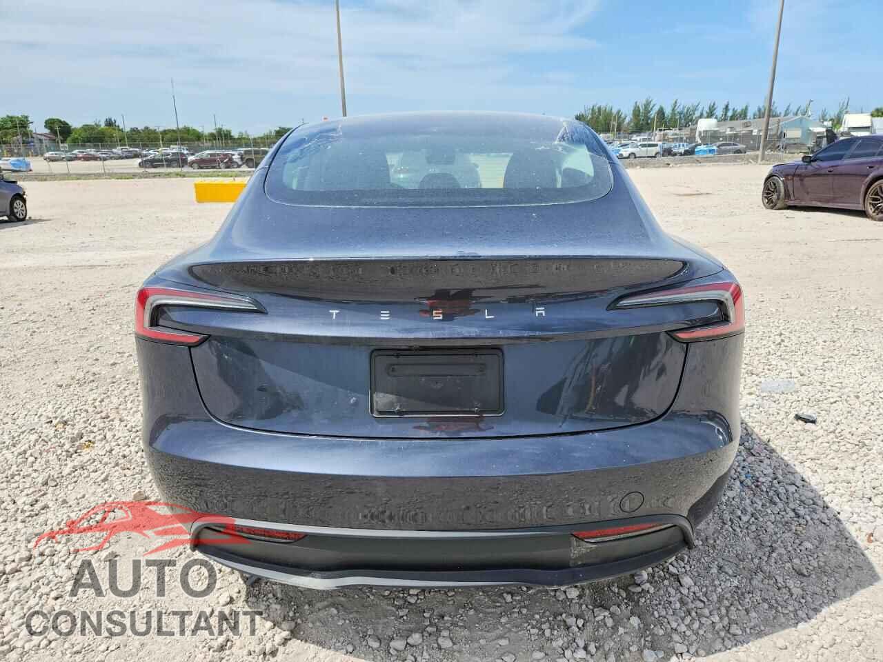 TESLA MODEL 3 2024 - 5YJ3E1EA7RF757787