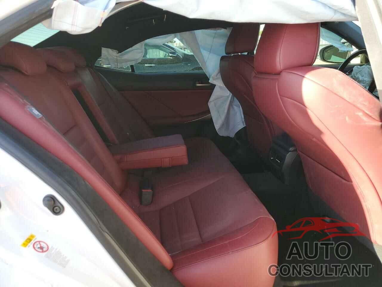 LEXUS IS 2018 - JTHBZ1D20J5032675