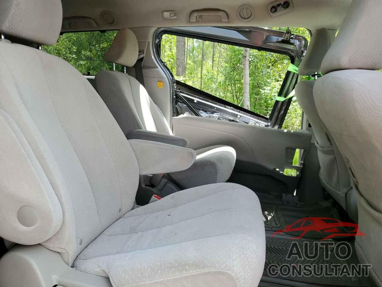 TOYOTA All Models 2011 - 5TDJK3DC7BS009671
