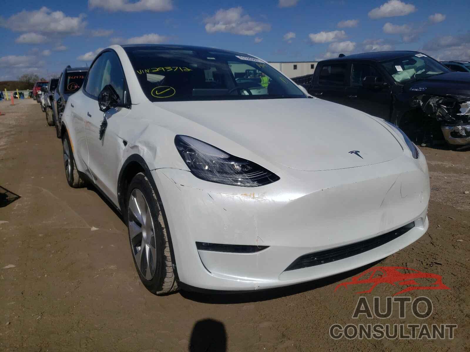 TESLA MODEL Y 2021 - 5YJYGDEE8MF193712