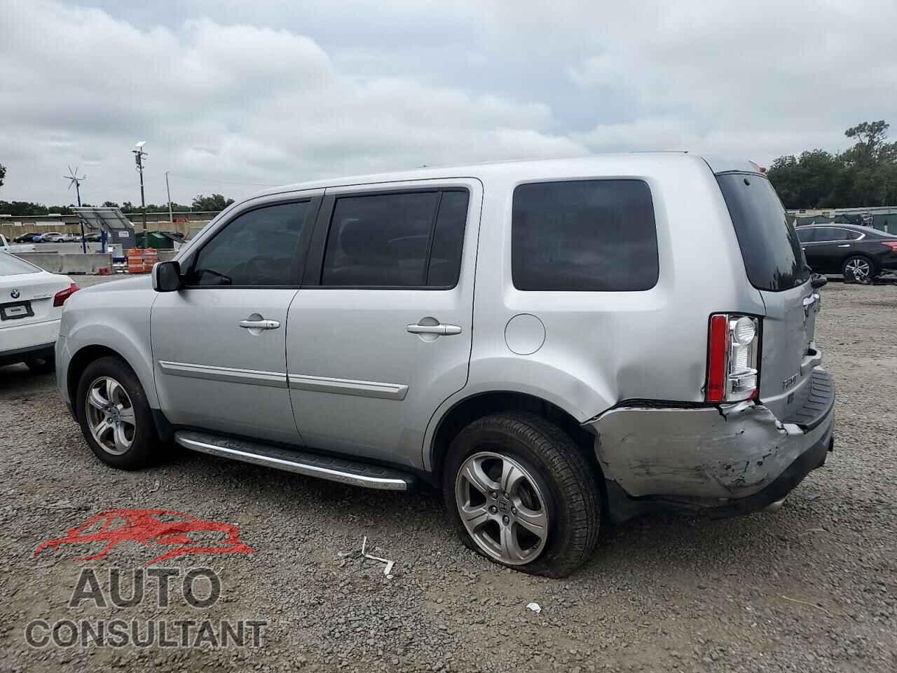 HONDA PILOT 2013 - 5FNYF3H59DB001058