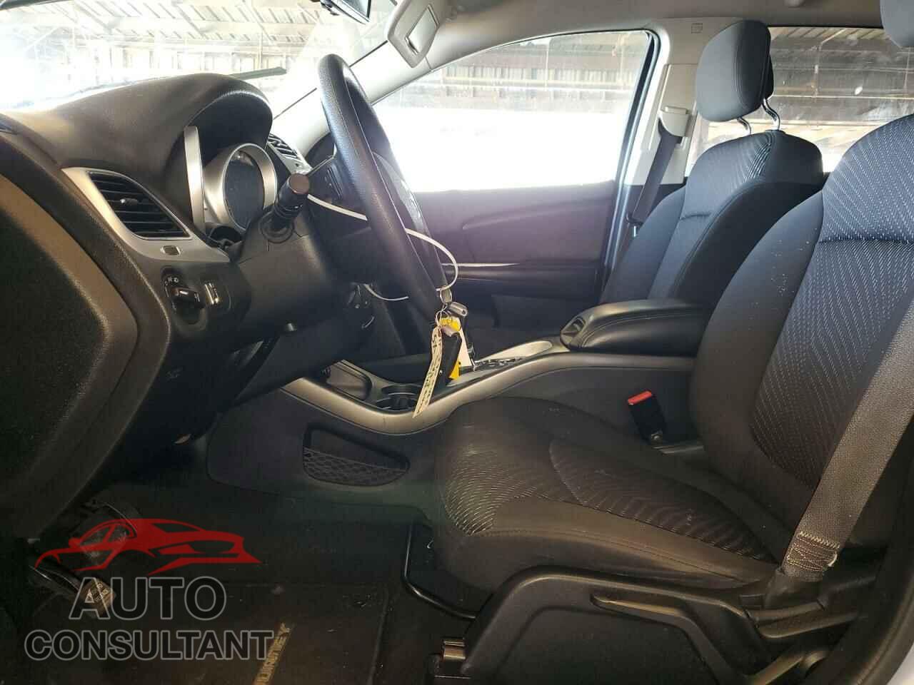 DODGE JOURNEY 2017 - 3C4PDCBB2HT528527