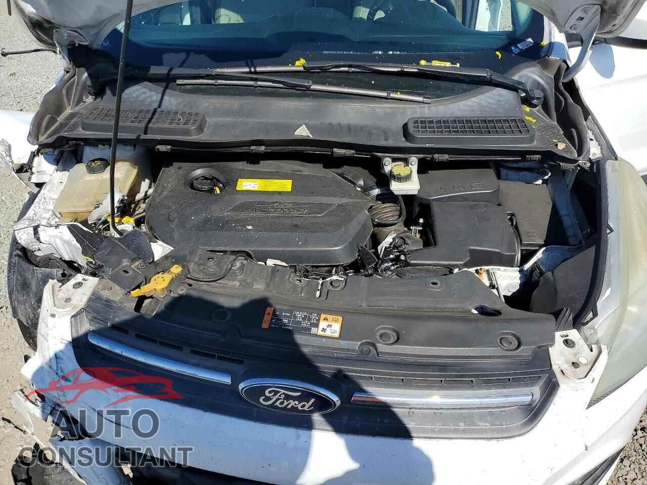FORD ESCAPE 2016 - 1FMCU0GX9GUC81945