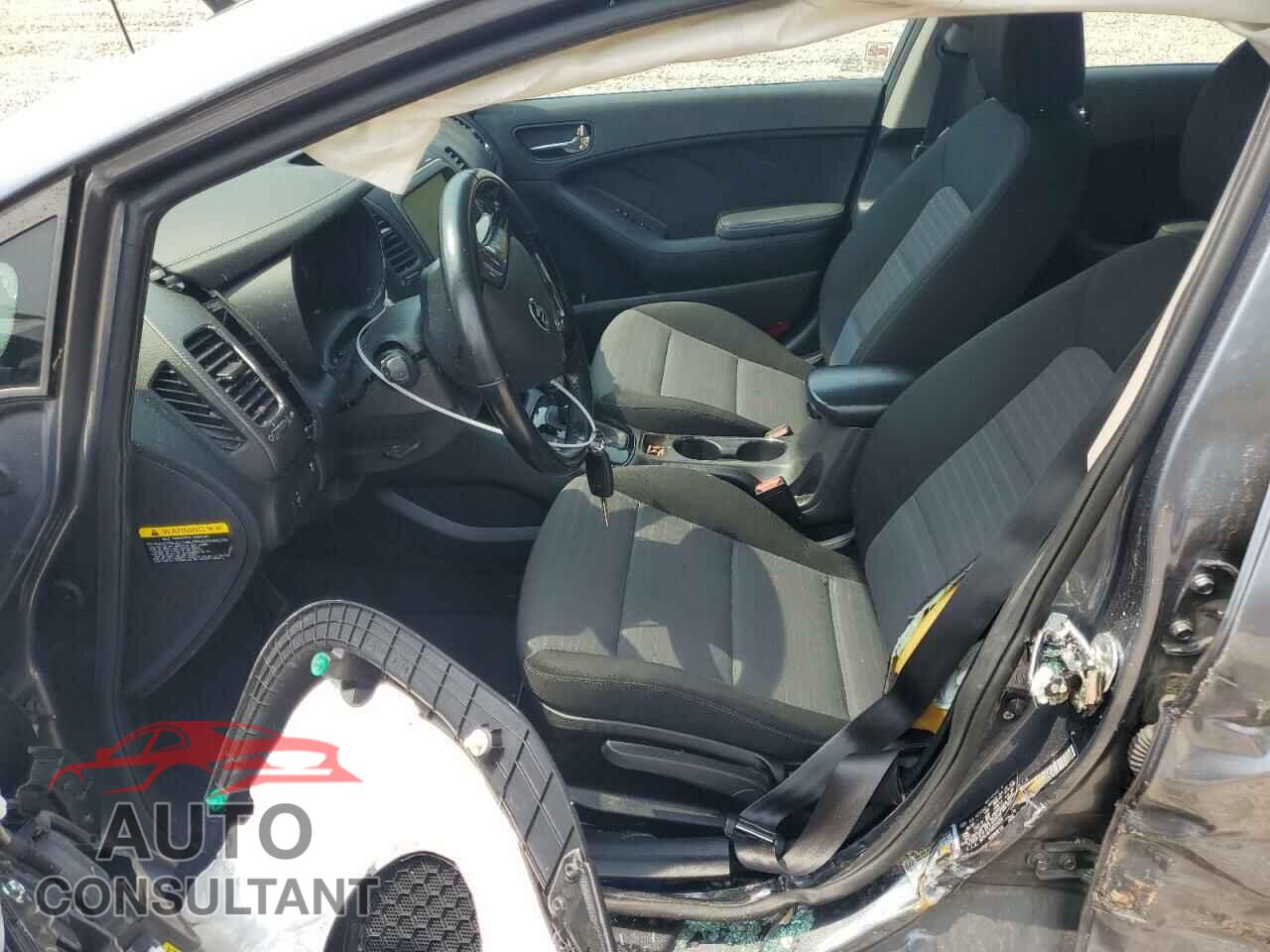 KIA FORTE 2017 - 3KPFL4A7XHE010266