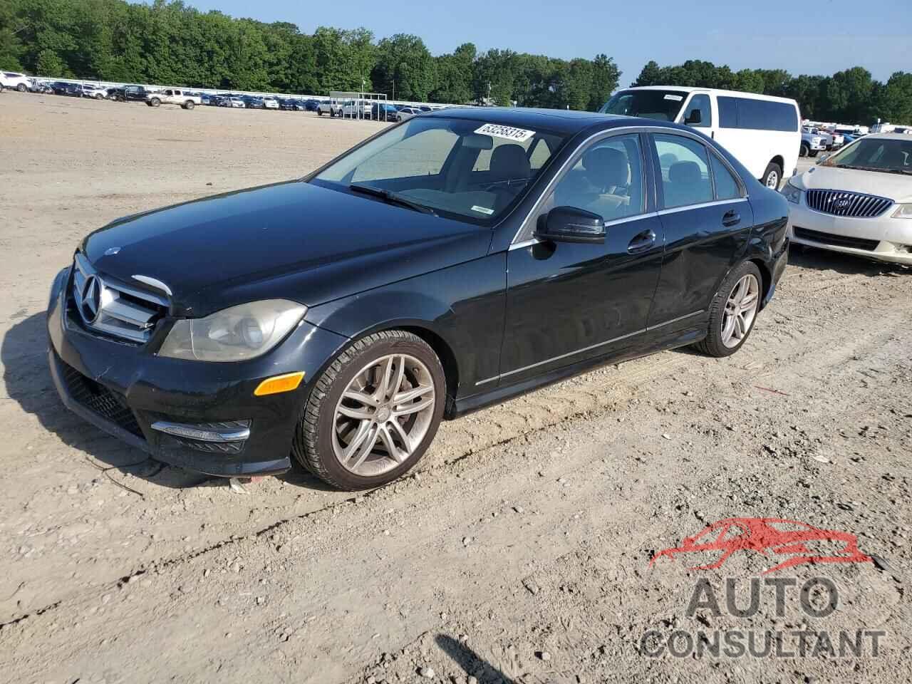 MERCEDES-BENZ C-CLASS 2013 - WDDGF8AB8DR300971