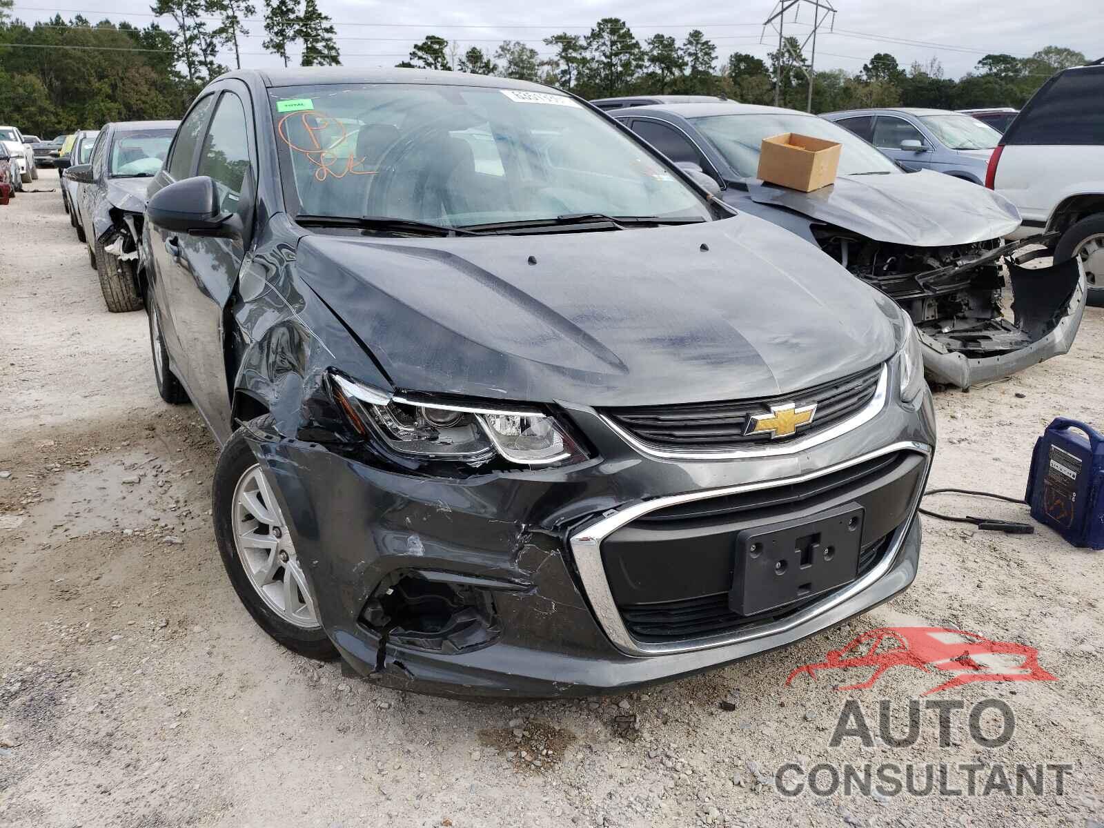 CHEVROLET SONIC 2018 - 1G1JD5SH9J4113716