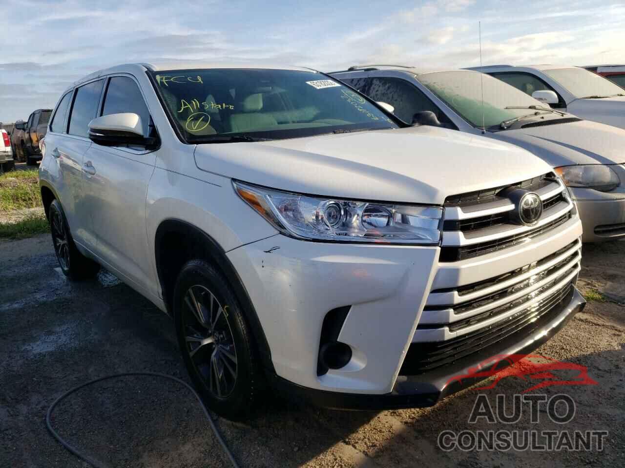 TOYOTA HIGHLANDER 2018 - 5TDZZRFH7JS273546
