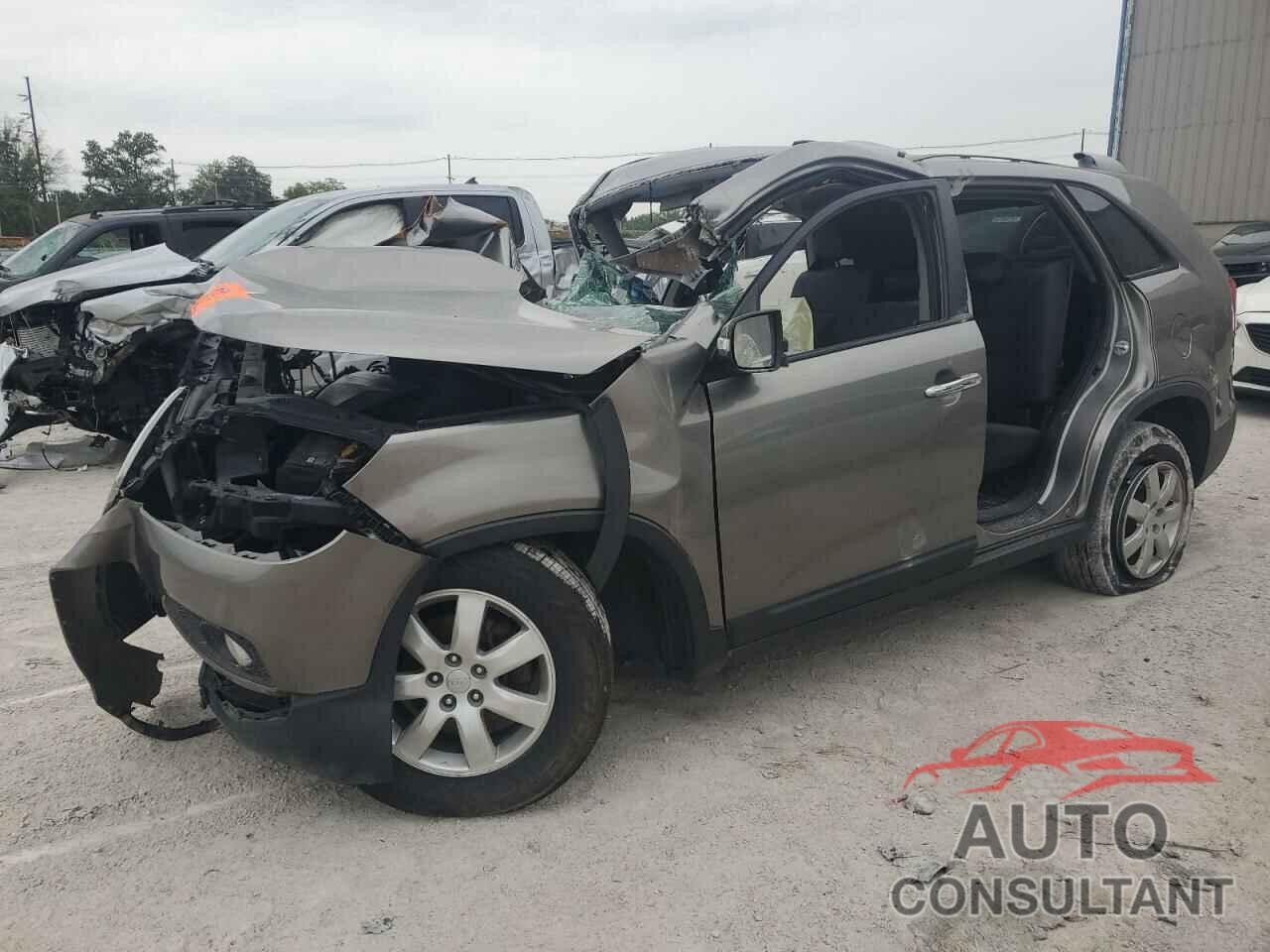 KIA SORENTO 2013 - 5XYKT3A65DG350969