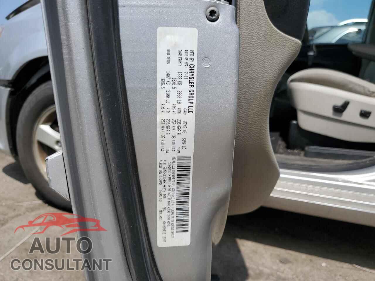 DODGE CARAVAN 2011 - 2D4RN3DG5BR796015