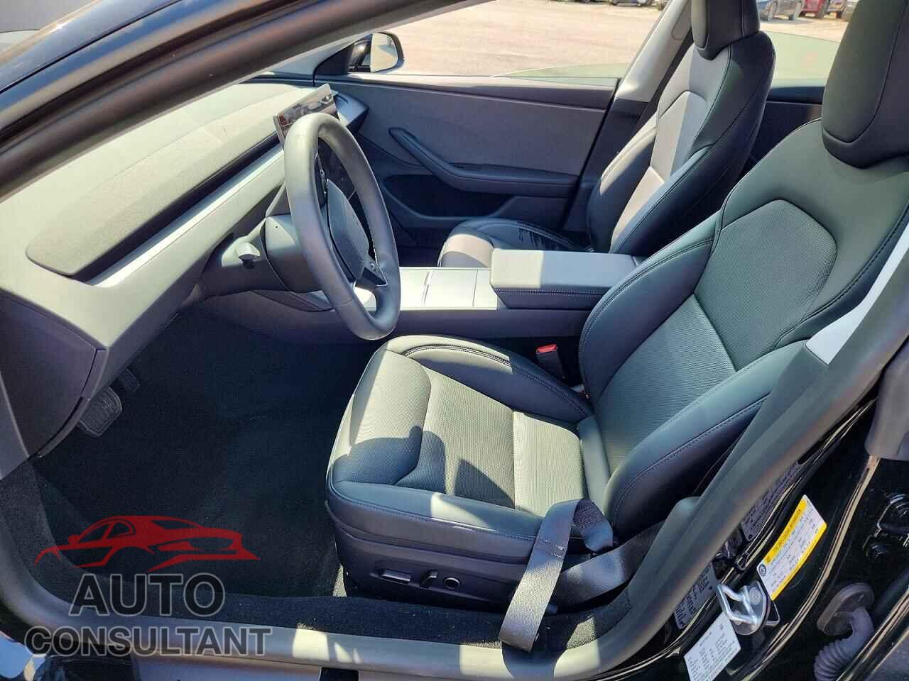 TESLA MODEL 3 2026 - 5YJ3E1EA4TF145313