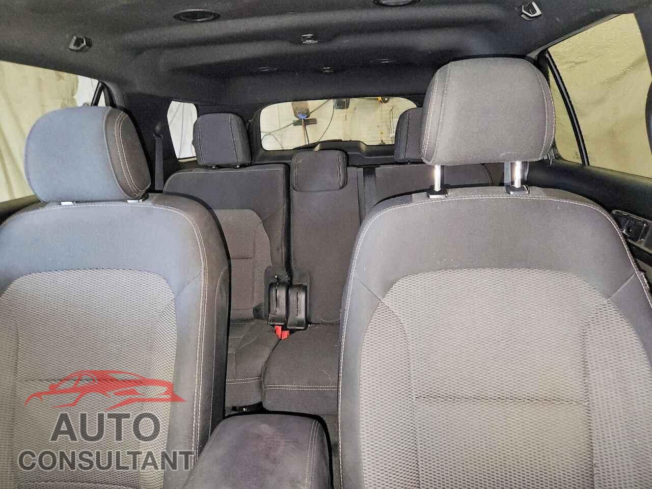 FORD EXPLORER 2017 - 1FM5K8D80HGA96984