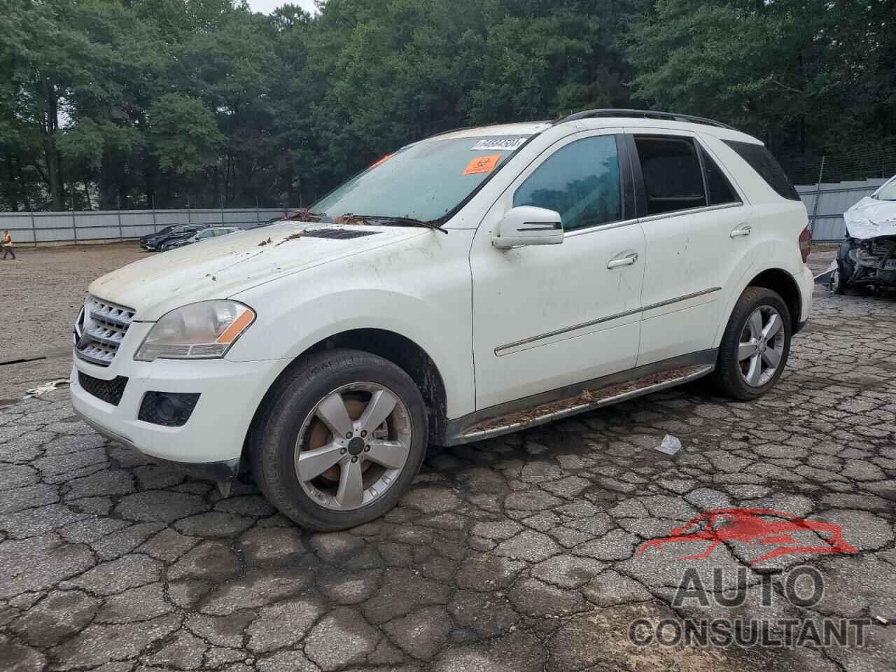 MERCEDES-BENZ M-CLASS 2011 - 4JGBB5GBXBA717215