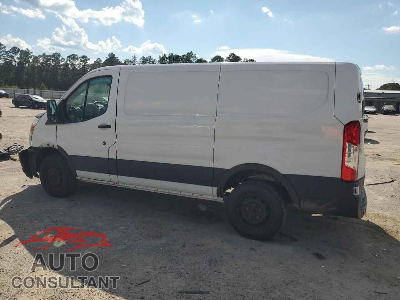 FORD TRANSIT 2019 - 1FTYR1YM0KKA55447