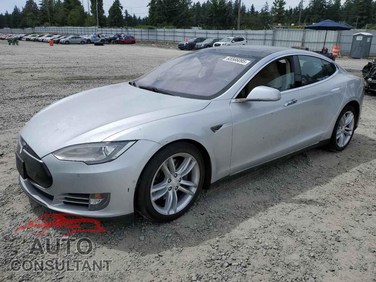 TESLA MODEL S 2015 - 5YJSA1E27FF116392