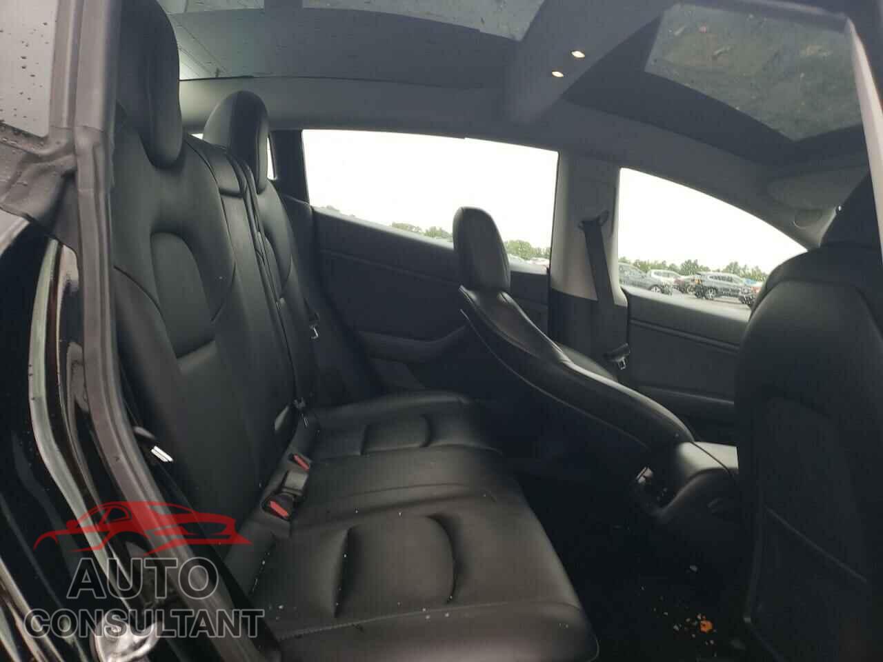 TESLA MODEL 3 2021 - 5YJ3E1EC7MF872576