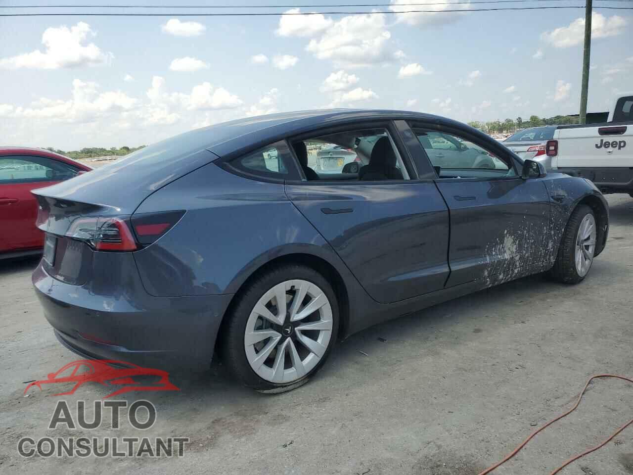 TESLA MODEL 3 2022 - 5YJ3E1EA7NF313156