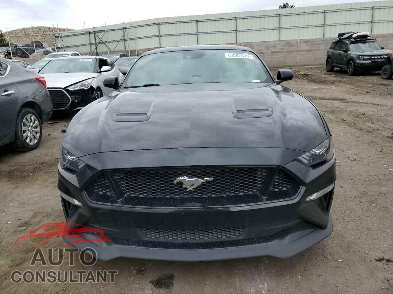 FORD MUSTANG 2018 - 1FA6P8CF9J5117252