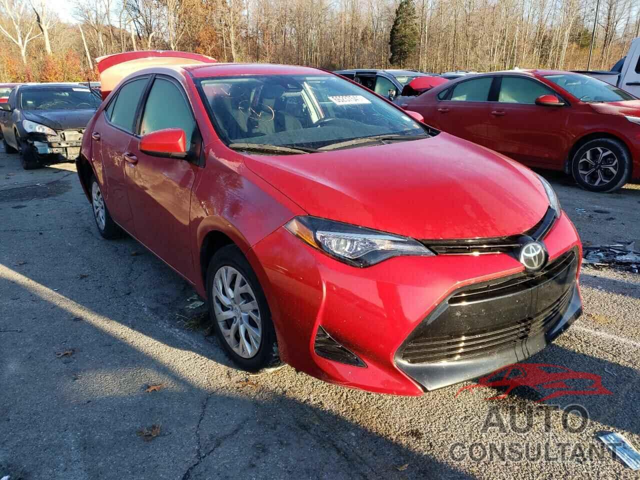 TOYOTA COROLLA 2018 - 5YFBURHE9JP741255