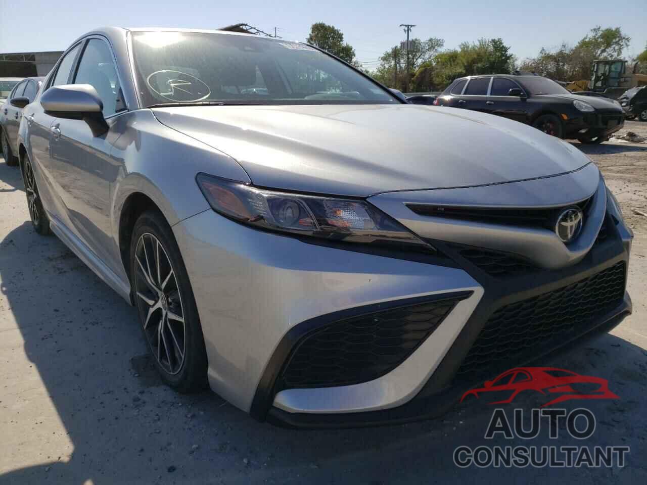 TOYOTA CAMRY 2021 - 4T1G11AK1MU584498
