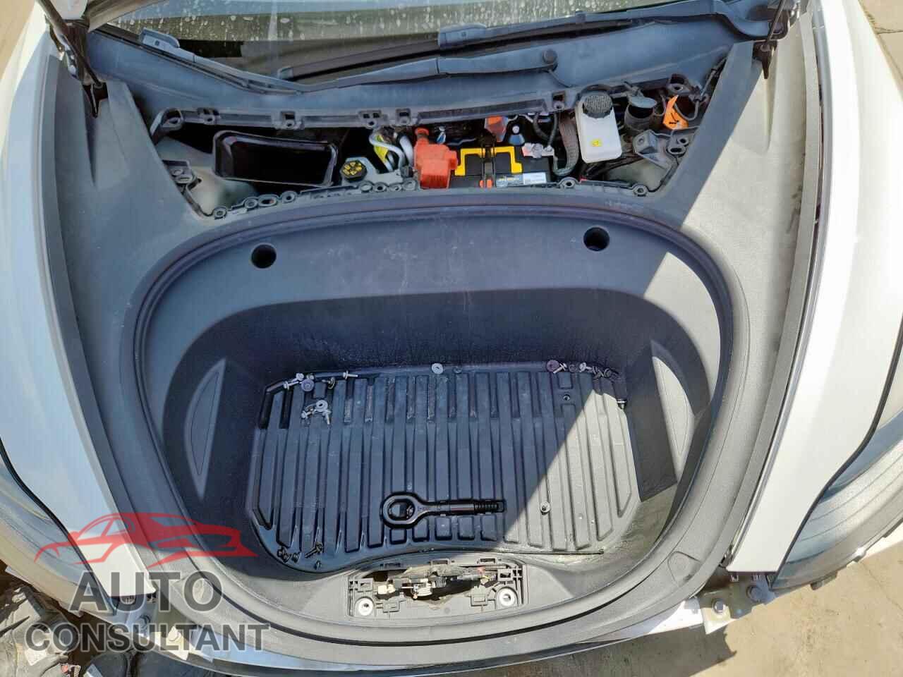 TESLA MODEL 3 2021 - 5YJ3E1EA8MF100344