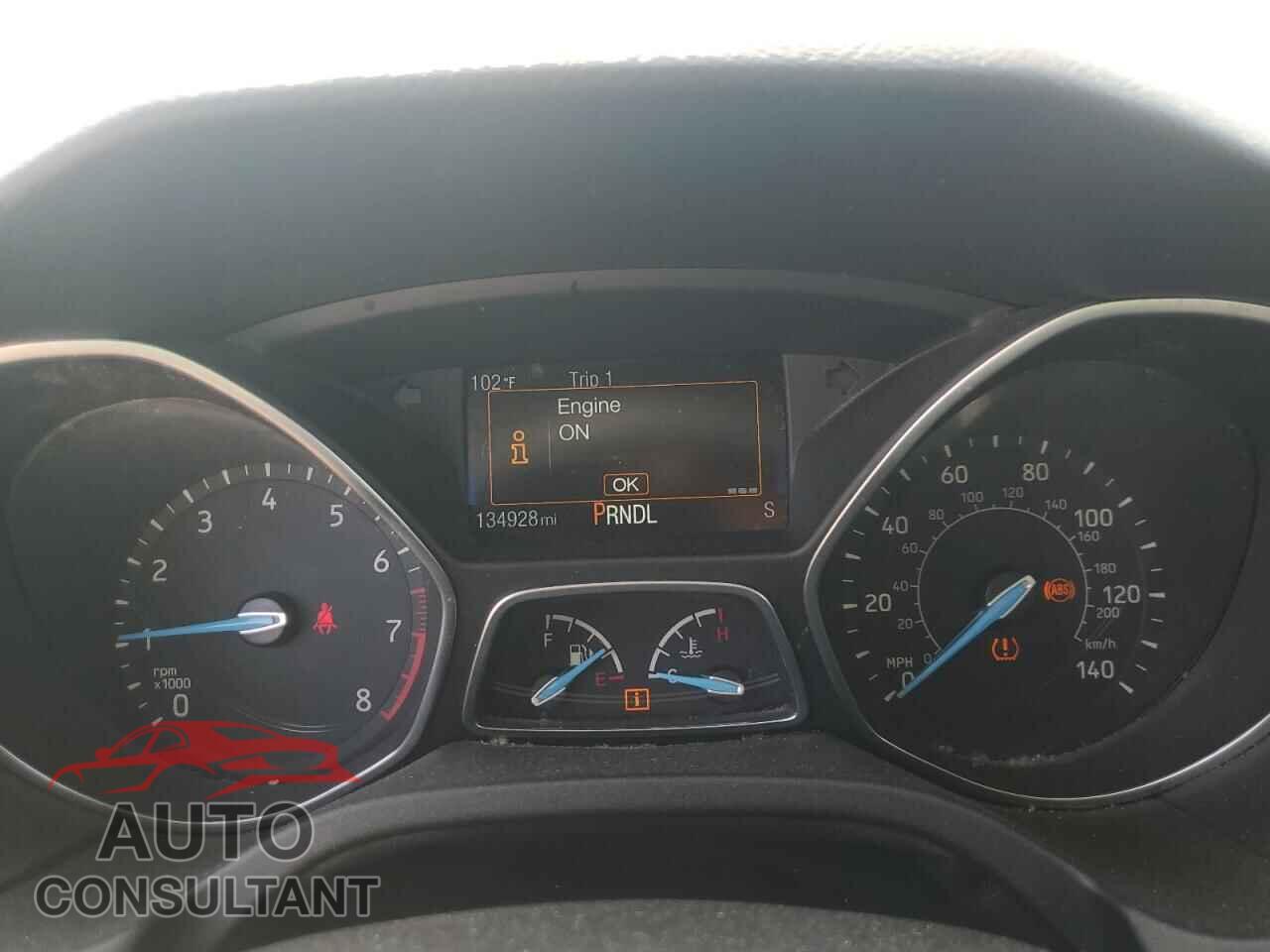 FORD FOCUS 2015 - 1FADP3F28FL228753